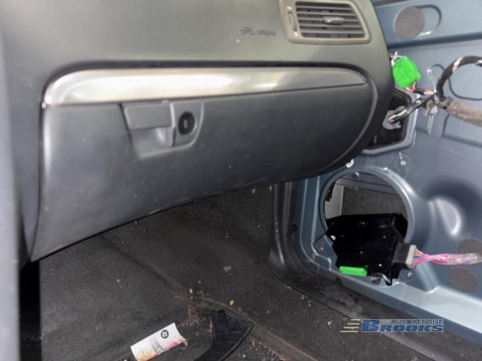 Volvo V70 2.4 D5 20V Sloopvoertuig (2002, Groen)