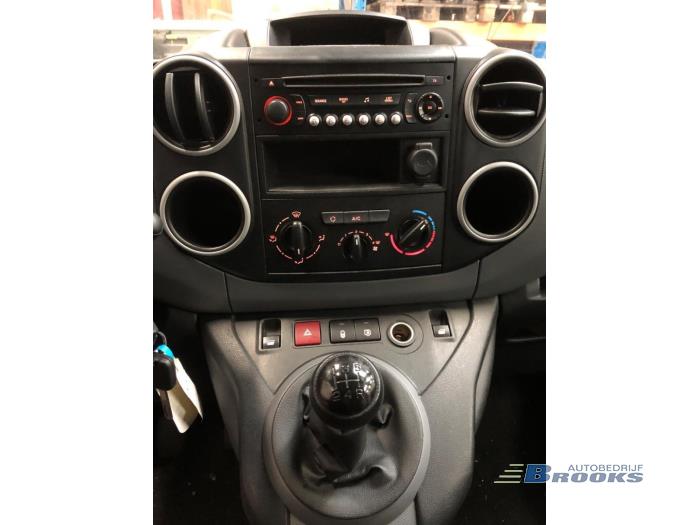 Citroen Berlingo 1.6 BlueHDI 100 Sloopvoertuig (2017, Graniet, Wit, Blank)