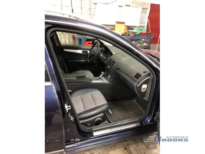 Mercedes C Estate 1.6 C-180K 16V BlueEfficiency Sloopvoertuig (2009, Blauw)