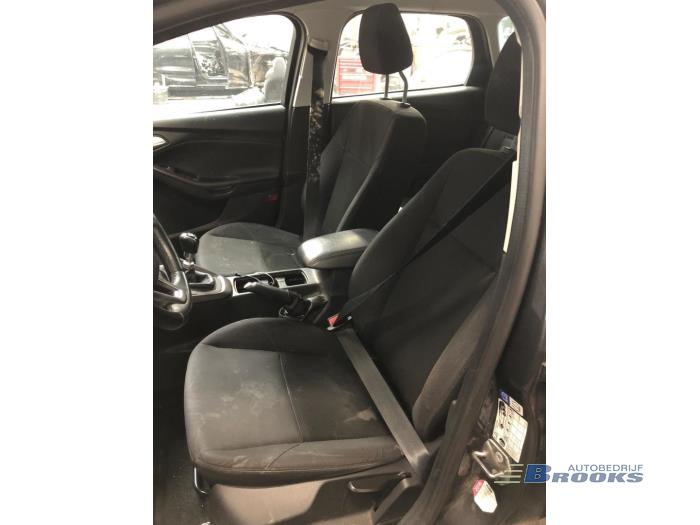 Ford Focus 3 Wagon 1.0 Ti-VCT EcoBoost 12V 125 Sloopvoertuig (2015, Grijs)