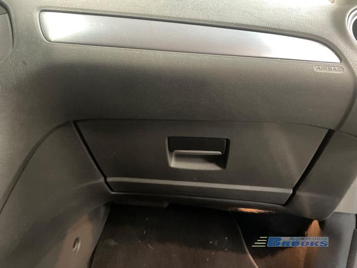 Ford Mondeo IV Wagon 1.6 TDCi 16V Sloopvoertuig (2012, Zilvergrijs)