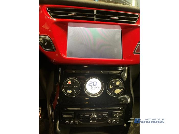 Citroen DS 3 1.2 12V PureTech 110 S&S Sloopvoertuig (2015, Zwart)