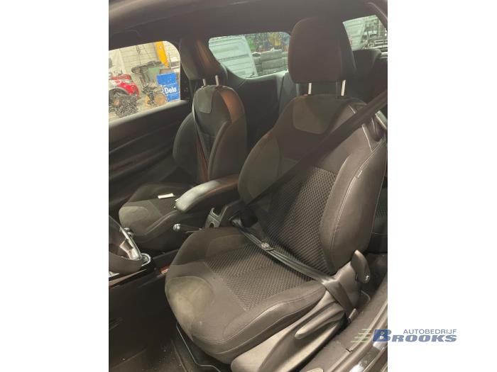 Citroen DS 3 1.2 12V PureTech 110 S&S Sloopvoertuig (2015, Zwart)