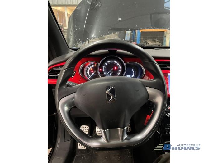 Citroen DS 3 1.2 12V PureTech 110 S&S Sloopvoertuig (2015, Zwart)