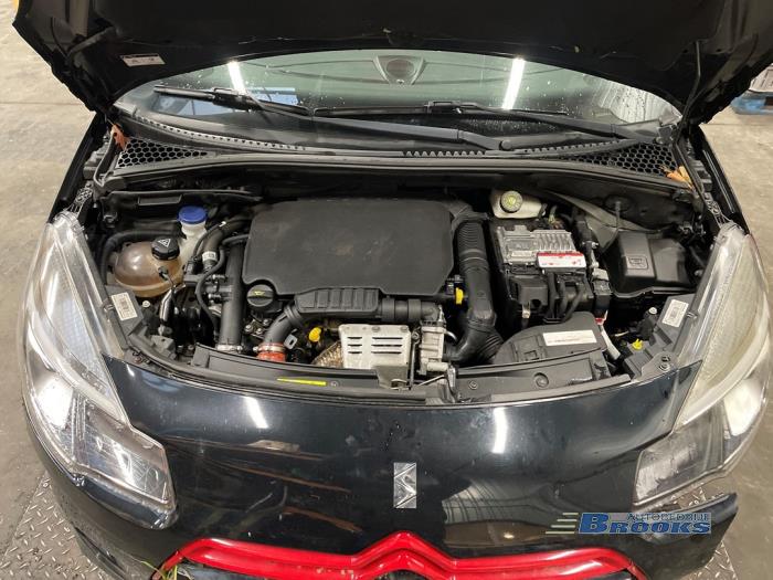 Citroen DS 3 1.2 12V PureTech 110 S&S Sloopvoertuig (2015, Zwart)