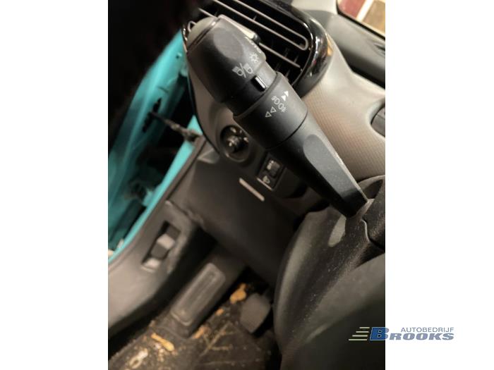 Citroen C4 Cactus 1.2 PureTech 82 12V Sloopvoertuig (2016, Blauw)