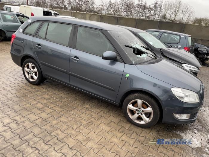 Skoda Fabia II Combi 1.2 TDI 12V Greenline Sloopvoertuig (2012, Grijs)
