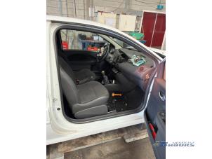 Renault Twingo II 1.2 16V Sloopvoertuig (2011, Wit)