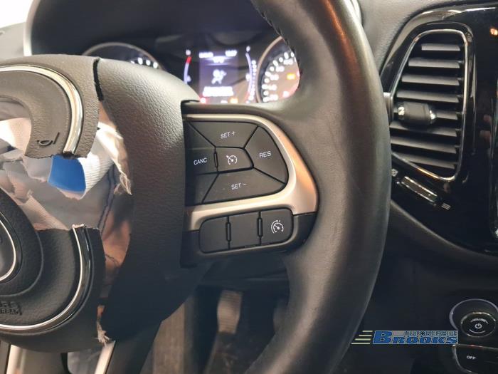 Jeep Compass II 1.4 Multi Air2 16V Sloopvoertuig (2019, Grijs)