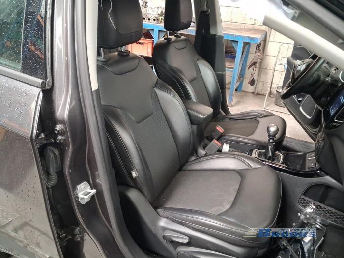 Jeep Compass II 1.4 Multi Air2 16V Sloopvoertuig (2019, Grijs)