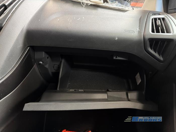 Ford Focus 3 1.0 Ti-VCT EcoBoost 12V 125 Sloopvoertuig (2016, Grijs)