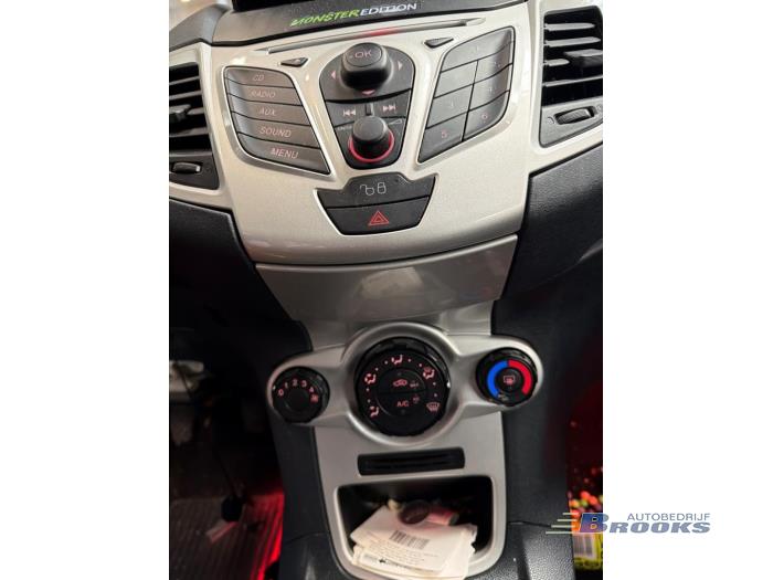 Ford Fiesta 6 1.25 16V Sloopvoertuig (2012, Wit)