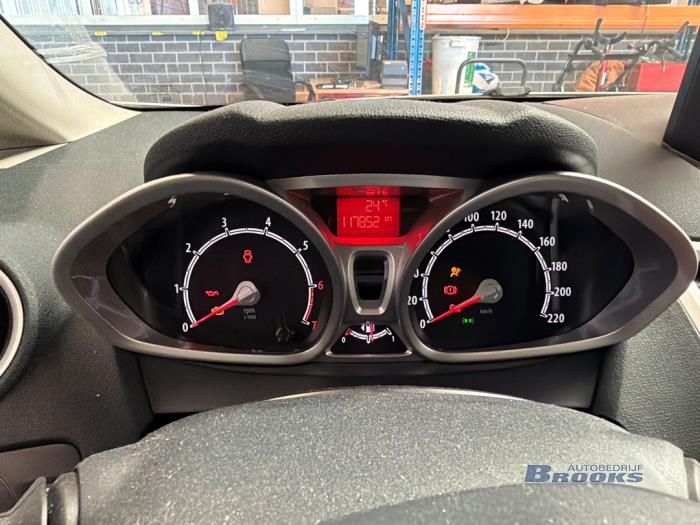 Ford Fiesta 6 1.25 16V Sloopvoertuig (2012, Wit)