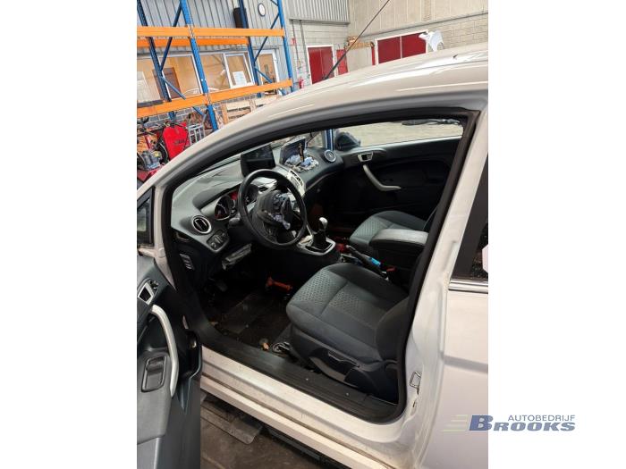 Ford Fiesta 6 1.25 16V Sloopvoertuig (2012, Wit)