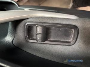 Ford Fiesta 6 1.25 16V Sloopvoertuig (2012, Wit)