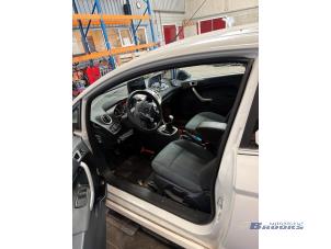Ford Fiesta 6 1.25 16V Sloopvoertuig (2012, Wit)