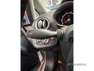 Ford Fiesta 6 1.25 16V Sloopvoertuig (2012, Wit)