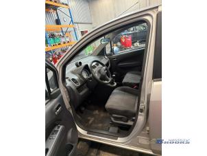 Opel Agila 1.2 16V Sloopvoertuig (2009, Grijs)
