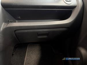 Opel Agila 1.2 16V Sloopvoertuig (2009, Grijs)