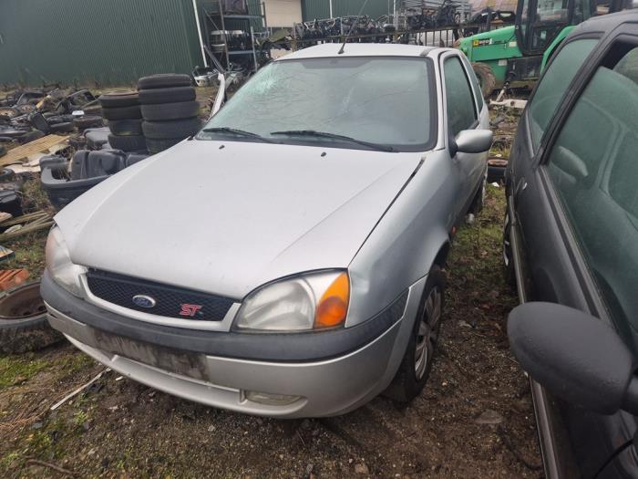 Ford Fiesta 4 1.25 16V Sloopvoertuig (2001, Grijs)