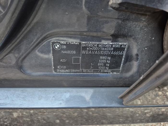 BMW 3 serie 318i 16V Sloopvoertuig (2006, Grijs)