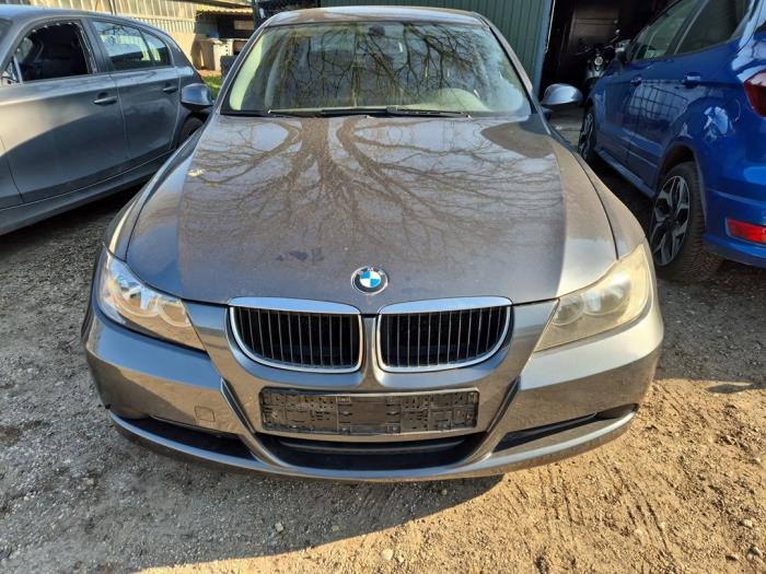 BMW 3 serie 318i 16V Sloopvoertuig (2006, Grijs)