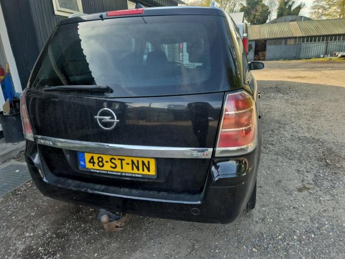 Opel Zafira 1.9 CDTI 16V Sloopvoertuig (2006, Zwart)