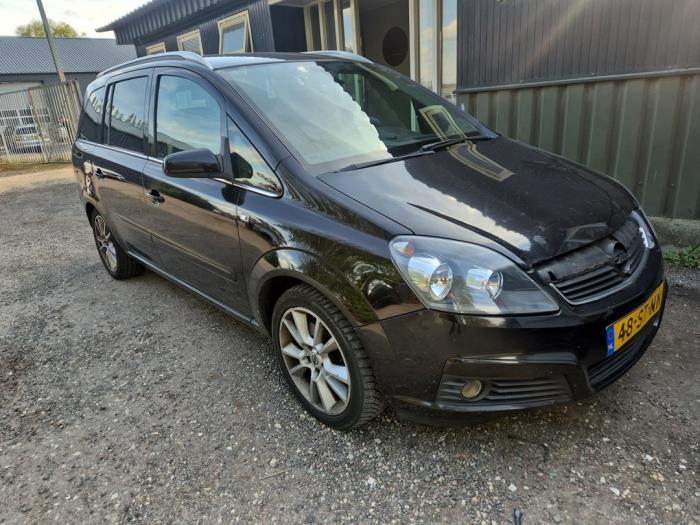 Opel Zafira 1.9 CDTI 16V Sloopvoertuig (2006, Zwart)