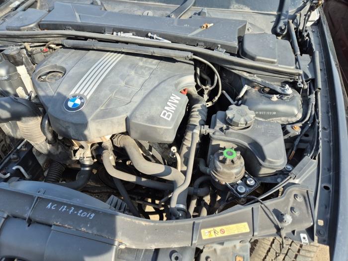 BMW 3 serie Touring 318d 16V Sloopvoertuig (2010, Zwart)