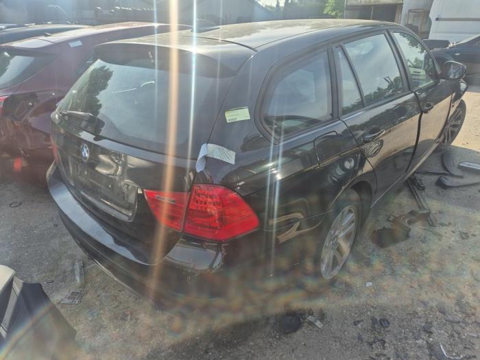 BMW 3 serie Touring 318d 16V Sloopvoertuig (2010, Zwart)