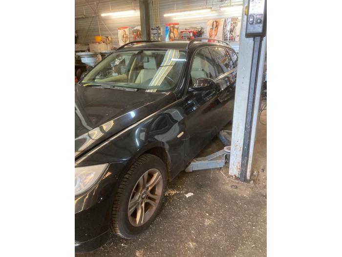 BMW 3 serie Touring 320i 16V Sloopvoertuig (2006, Zwart)