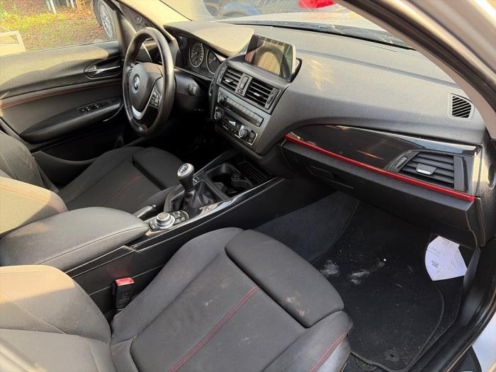 BMW 1 serie 116i 1.6 16V Sloopvoertuig (2012, Metallic, Zilvergrijs)