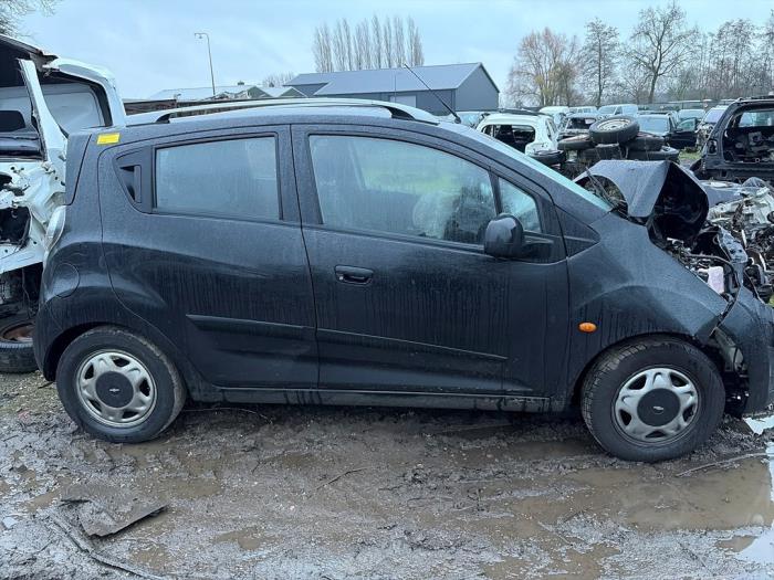 Chevrolet Spark 1.0 16V Bifuel Sloopvoertuig (2011, Zwart)