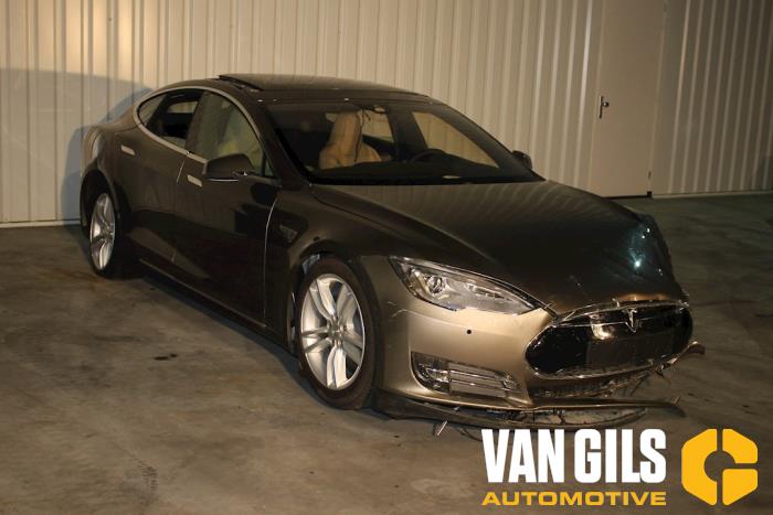 Tesla Model S 85 Performance Sloopvoertuig (2016, Grijs)