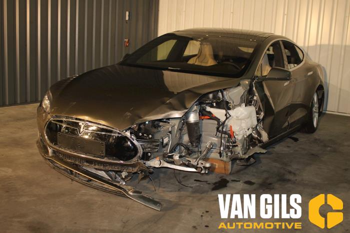 Tesla Model S 85 Performance Sloopvoertuig (2016, Grijs)