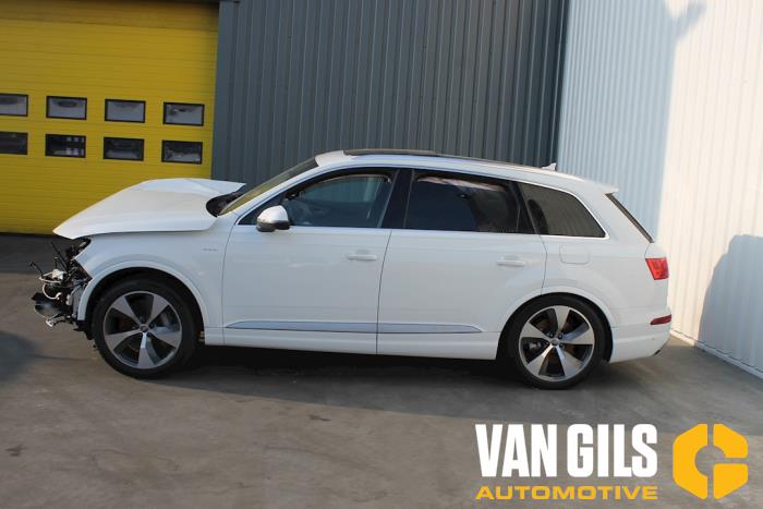 Audi Q7 3.0 TDI V6 24V e-tron plug-in hybrid Sloopvoertuig (2016, Wit)