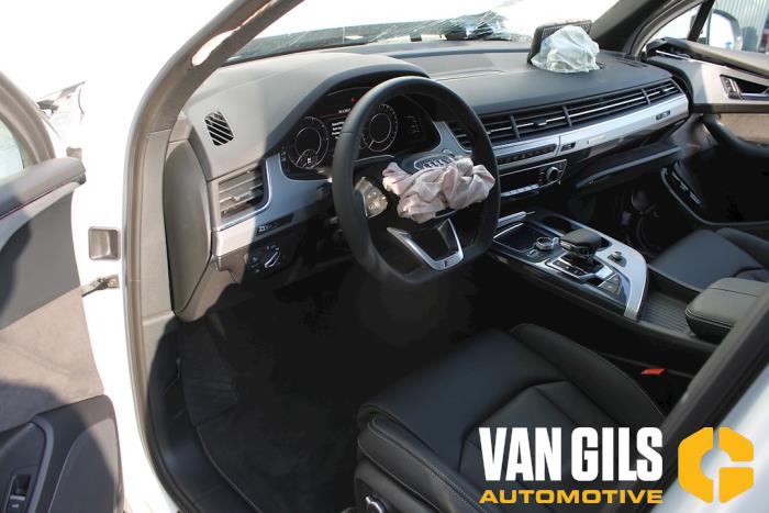 Audi Q7 3.0 TDI V6 24V e-tron plug-in hybrid Sloopvoertuig (2016, Wit)