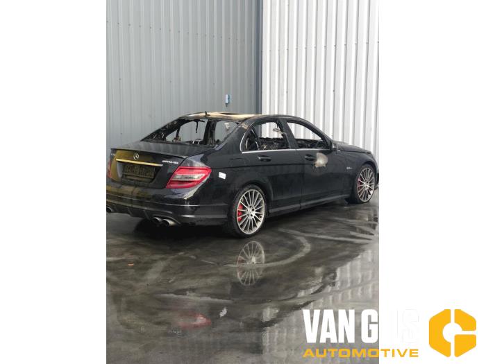 Mercedes C 6.2 C-63 AMG 32V Performance Package Plus Sloopvoertuig (2010, Zwart)