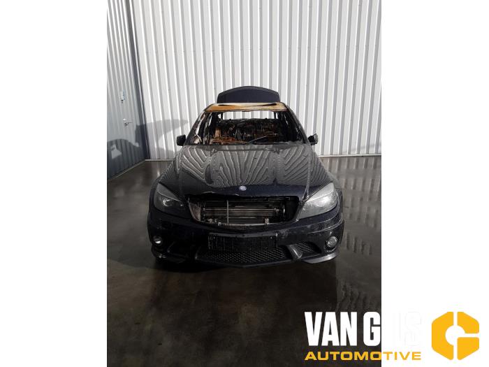 Mercedes C 6.2 C-63 AMG 32V Performance Package Plus Sloopvoertuig (2010, Zwart)