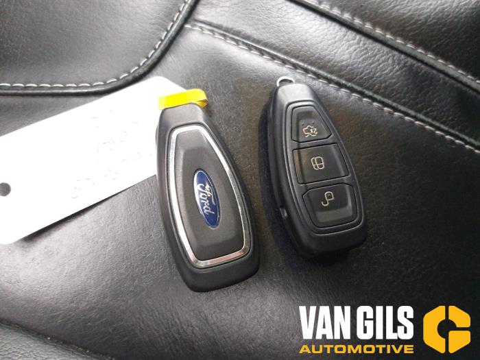 Ford Focus 3 Wagon 1.6 TDCi ECOnetic Sloopvoertuig (2013, Zwart)