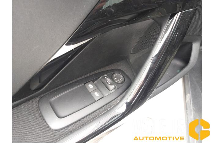 Peugeot 208 I 1.6 Blue HDi 100 Sloopvoertuig (2018, Wit)