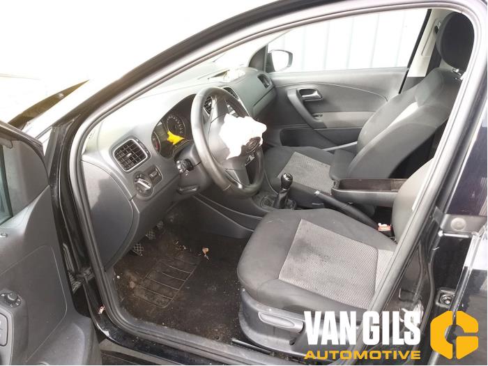 Volkswagen Polo V 1.2 TDI 12V BlueMotion Sloopvoertuig (2011, Zwart)