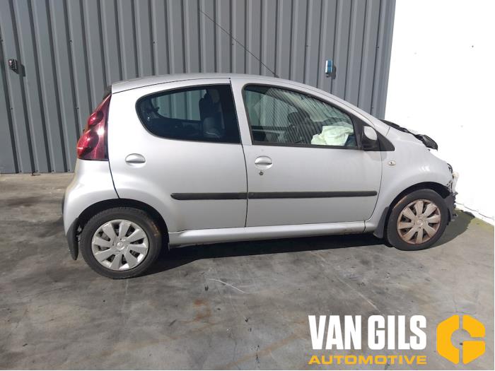 Peugeot 107 Sloopvoertuig (2013, Zilvergrijs, Moonmist)