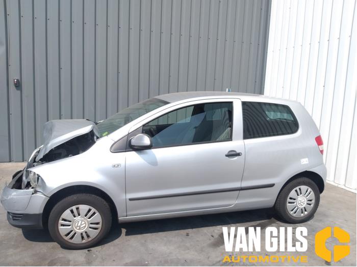 Volkswagen Fox Sloopvoertuig (2005, Zilvergrijs)