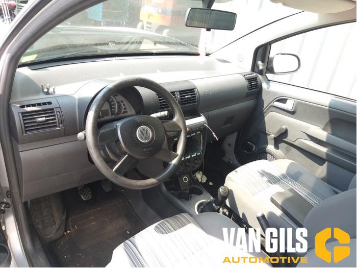 Volkswagen Fox Sloopvoertuig (2005, Zilvergrijs)