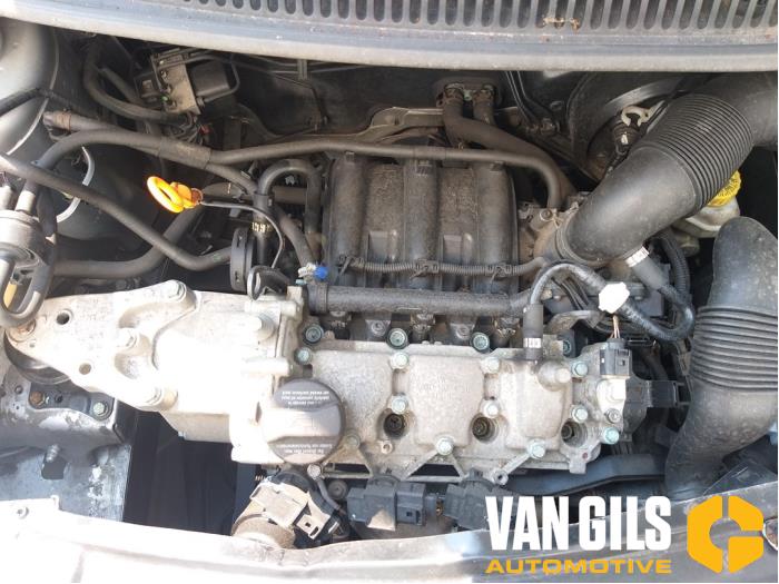 Volkswagen Fox Sloopvoertuig (2005, Zilvergrijs)