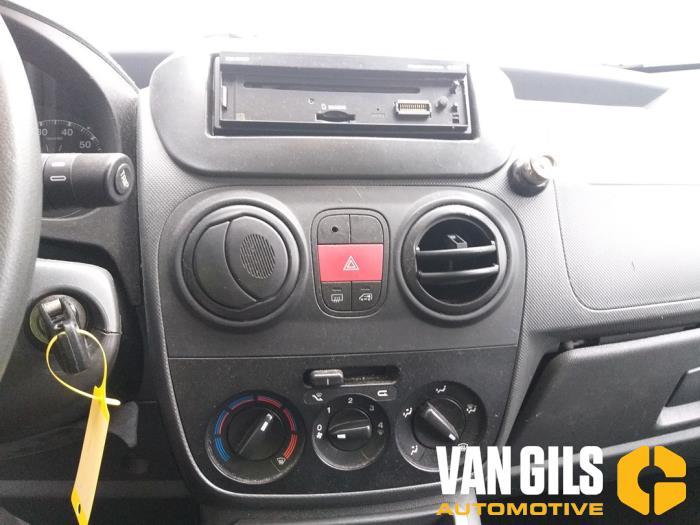 Peugeot Bipper 1.4 HDi Sloopvoertuig (2008, Graniet)