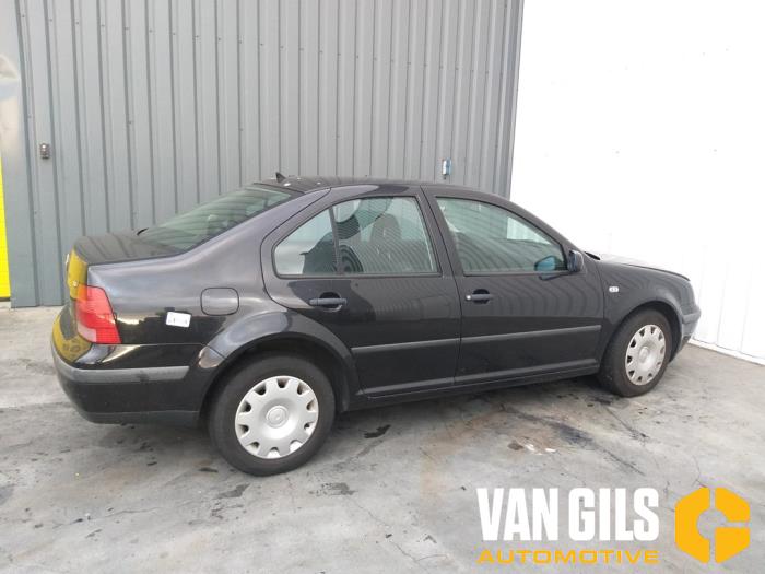 Volkswagen Bora 1.6 16V Sloopvoertuig (2001, Zwart)