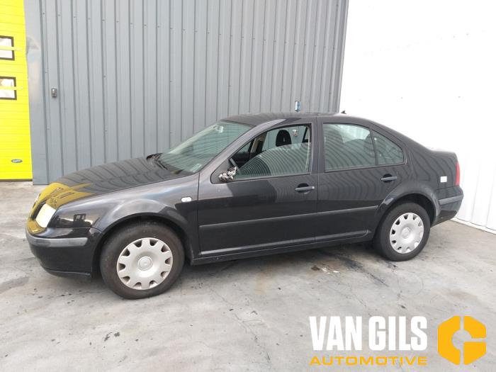 Volkswagen Bora 1.6 16V Sloopvoertuig (2001, Zwart)