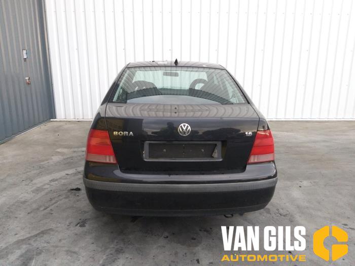 Volkswagen Bora 1.6 16V Sloopvoertuig (2001, Zwart)